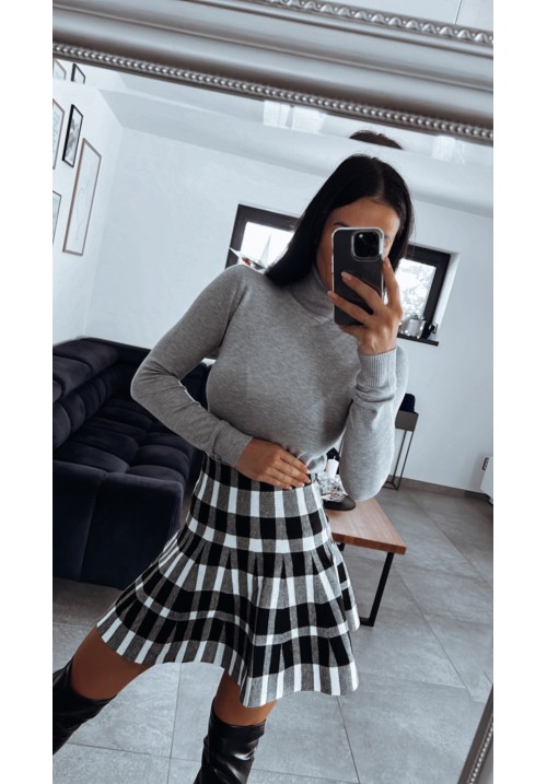 Skater teplá sukně kostka model bílo-černý 